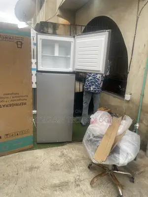 Hisense Refrigerator 306L White Double Door