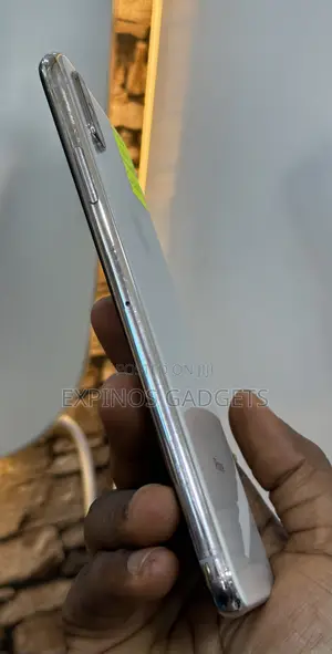 Apple iPhone XS Max 64 GB White