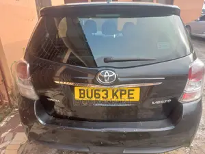 Toyota Verso 2011 Black