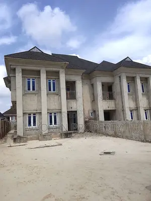 4bdrm Apartment in Ibeju for sale