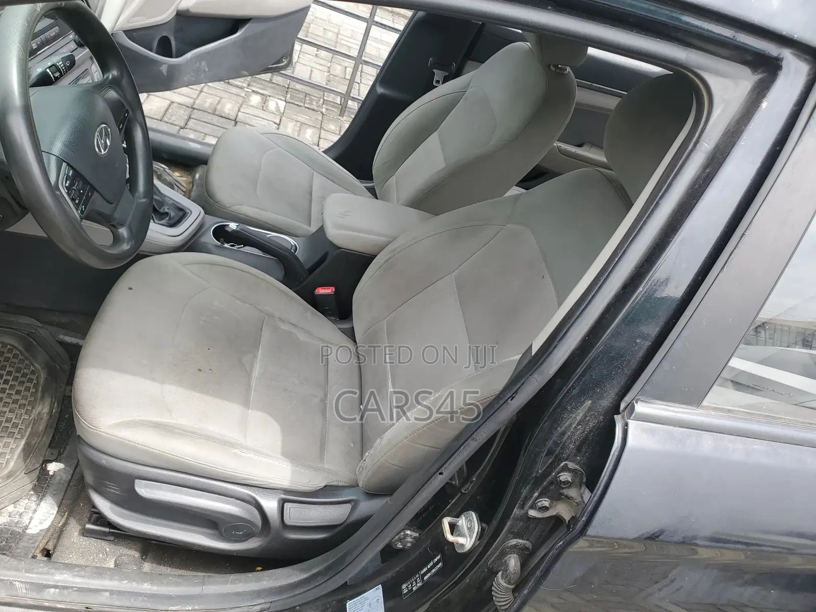 Hyundai Elantra 2018 Black