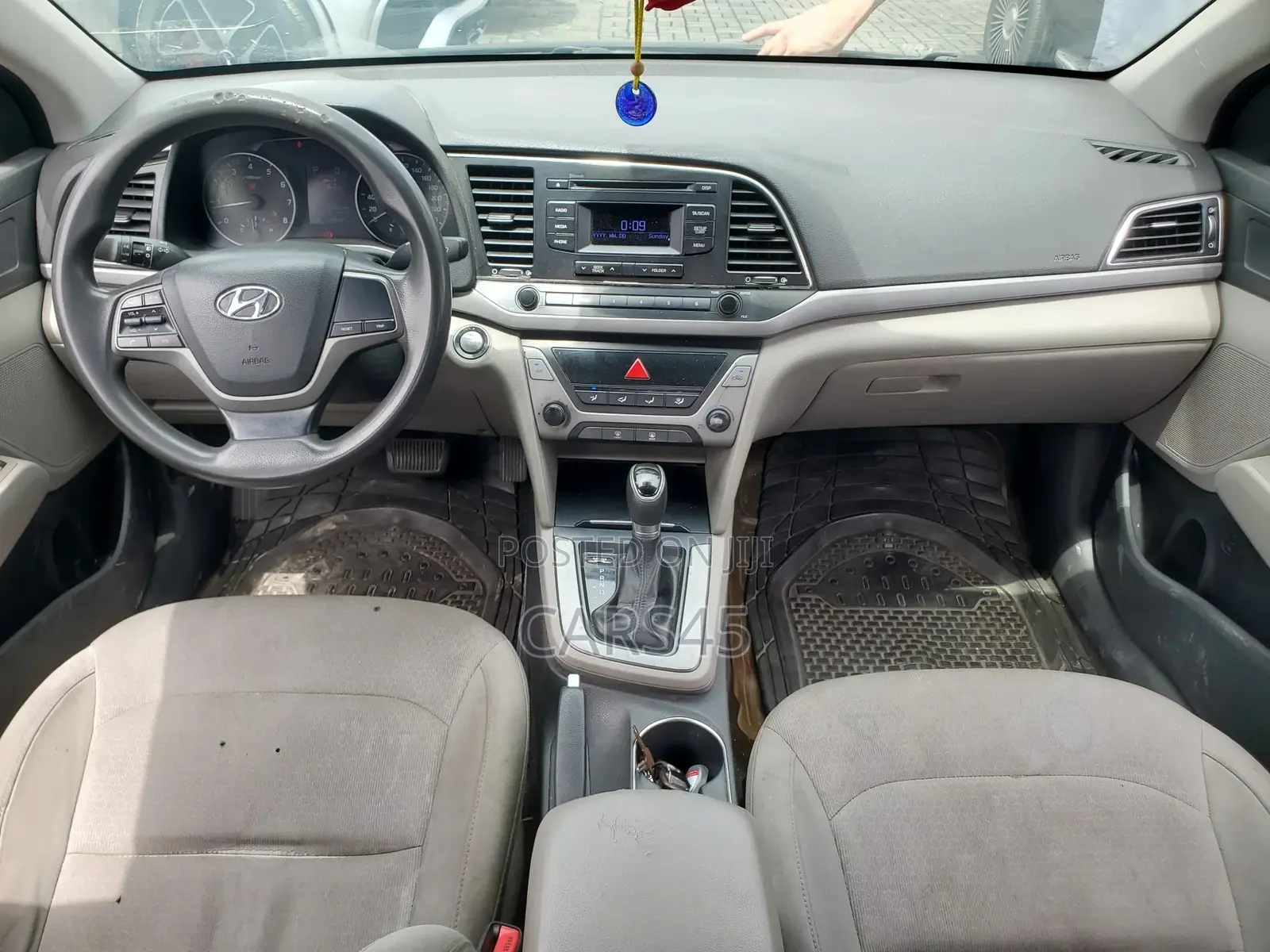 Hyundai Elantra 2018 Black