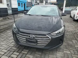 Hyundai Elantra 2018 Black