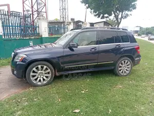 Mercedes-Benz GLK-Class 2011 Purple