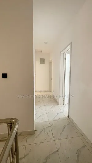 4bdrm House in Ikota for rent