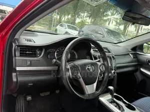 Toyota Camry SE 4dr Sedan (2.5L 4cyl 6A) 2014 Red