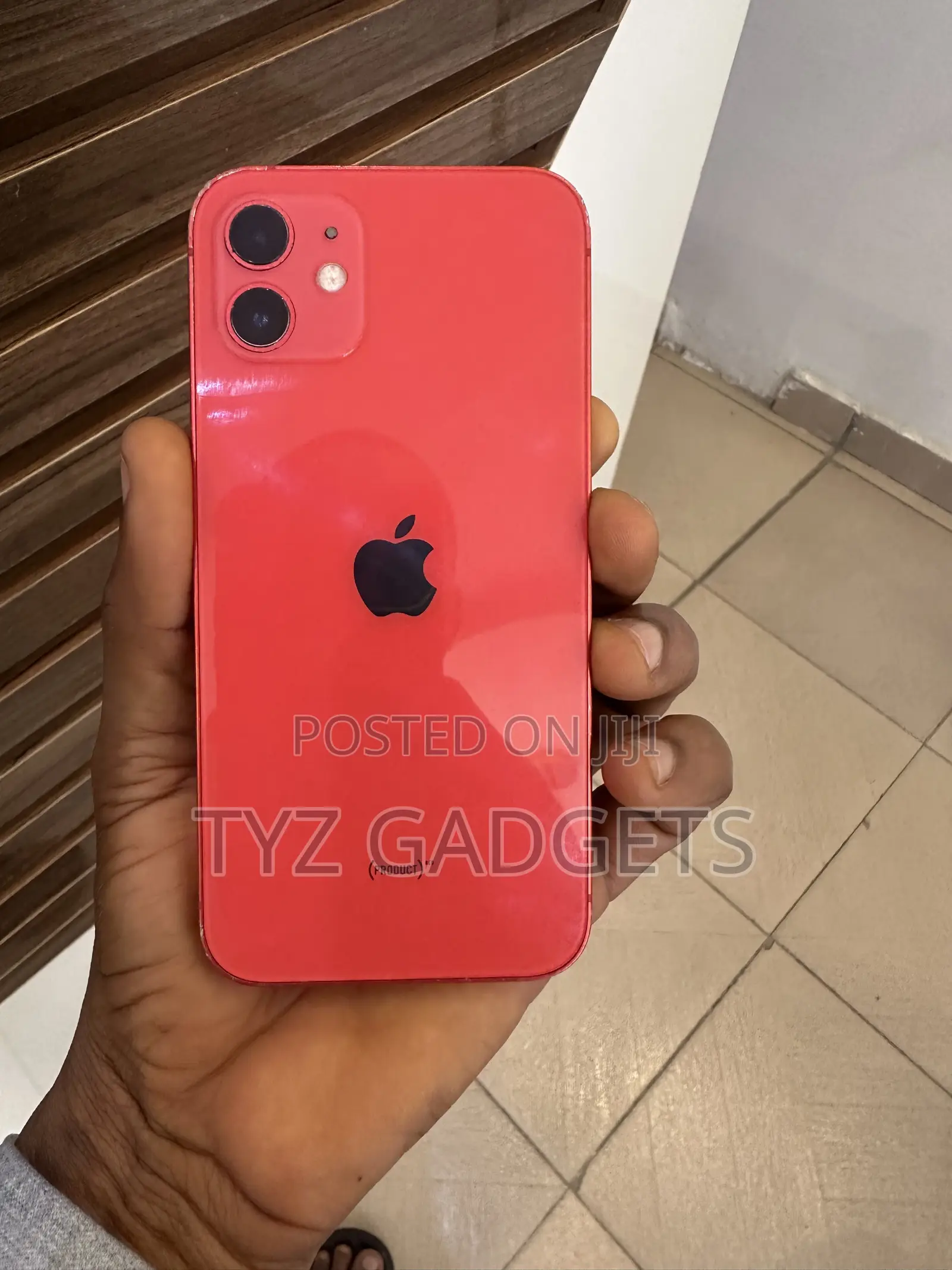 Apple iPhone 12 64 GB Red