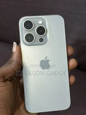 Apple iPhone 15 Pro 128 GB Silver