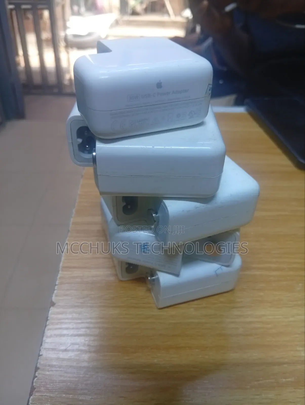 Apple Type-C UK Used Charger