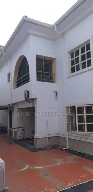 3bdrm Block of Flats in Liberty Estate, Ago Palace for sale