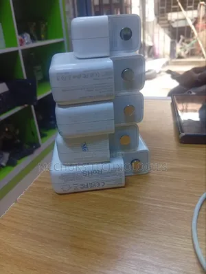 Apple Type-C UK Used Charger