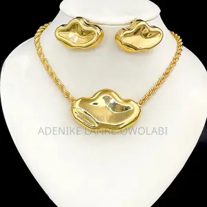 Gold Pleated Elegant Jewelry Set