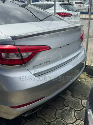 Hyundai Sonata Limited 4dr Sedan (2.4L 4cyl 6A) 2015 Gray