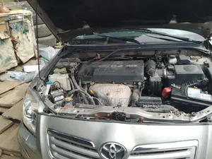 Toyota Avensis 2006 Burgundy