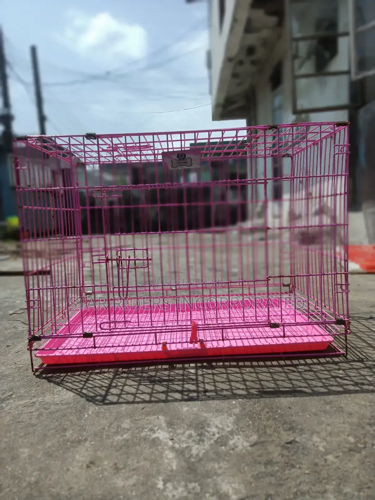 Used Size 3 Collapsible Cage Available for Sale