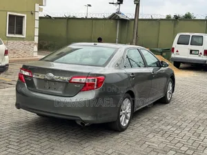 Toyota Camry 2012 Green