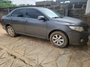 Toyota Corolla 2012 Gray