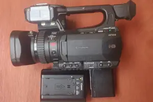 Canon XF105