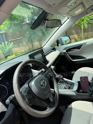 Toyota RAV4 XLE AWD 2020 Green