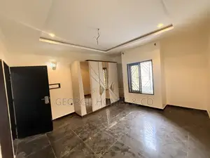 3bdrm Apartment in Wuse 2 for rent