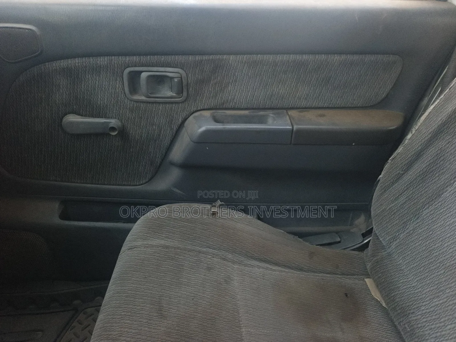 Nissan Frontier 2000 Silver