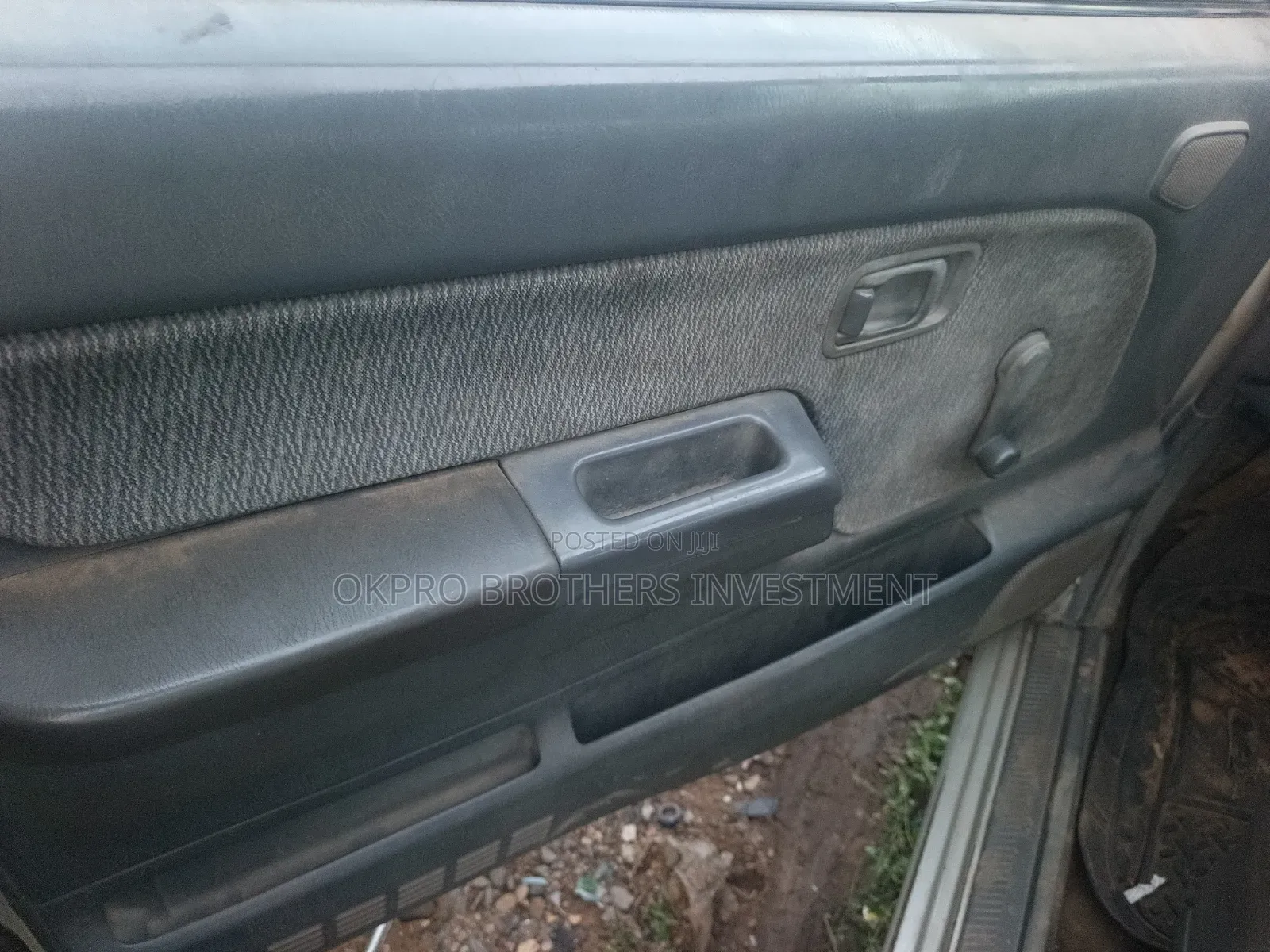 Nissan Frontier 2000 Silver