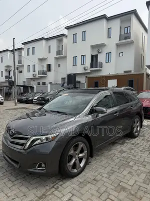 Toyota Venza Limited AWD V6 2013 Gray