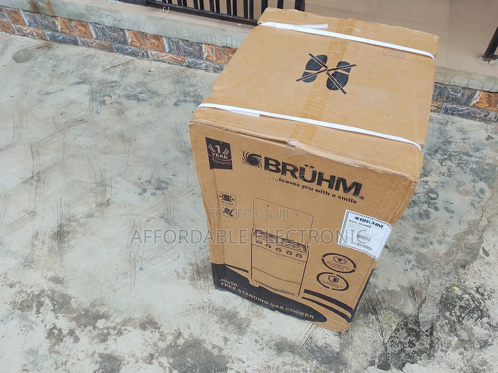 Bruhm 50x50 Gas Cooker With Adjustable Legs