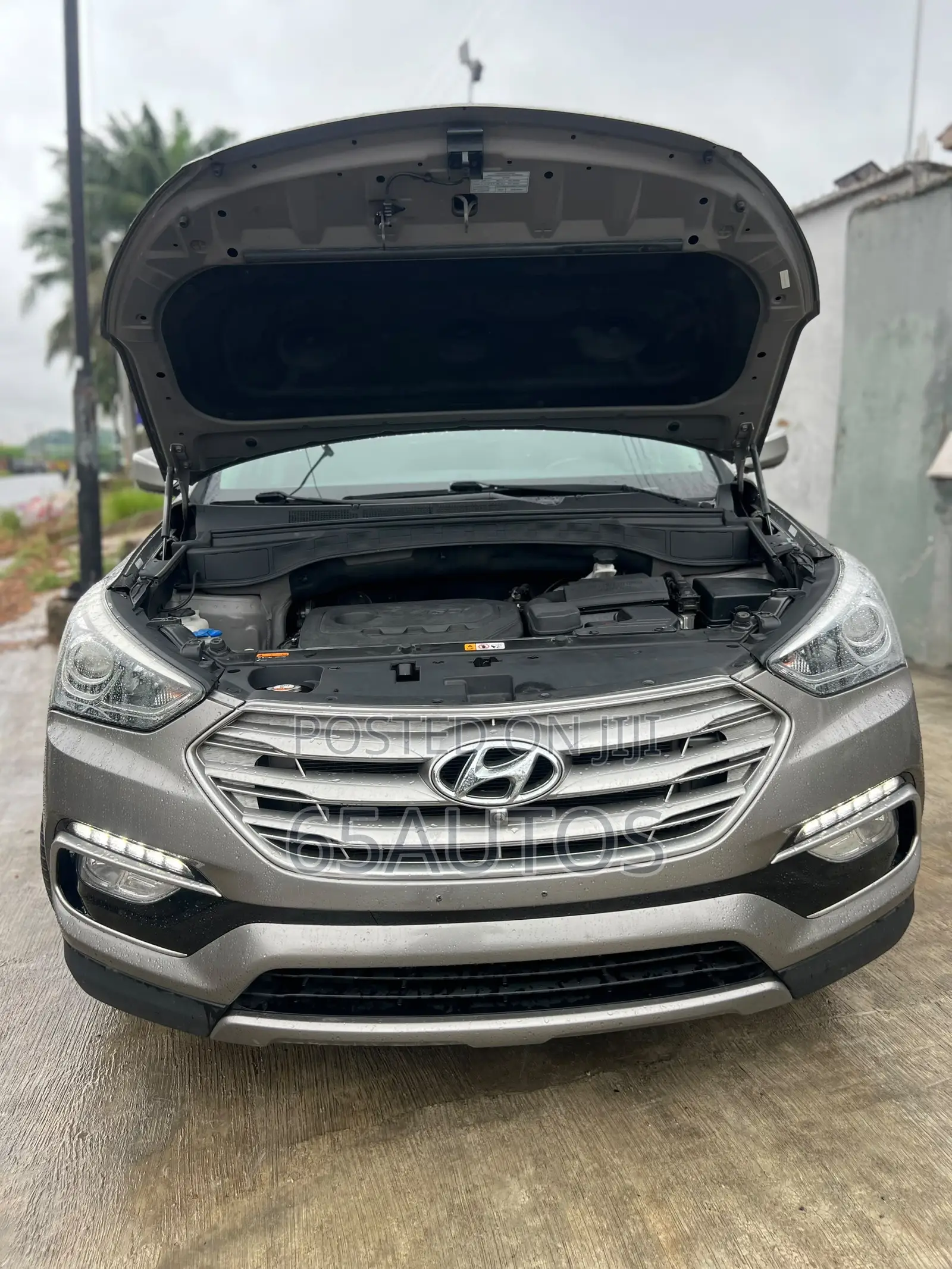Hyundai Santa Fe 2017 Gray