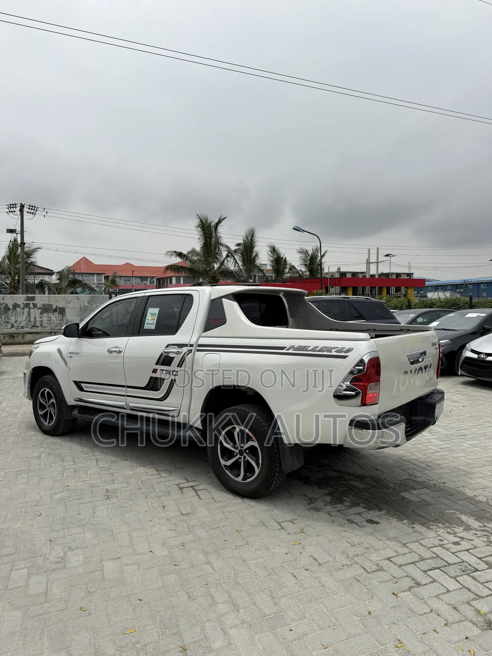 Toyota Hilux 2018 White