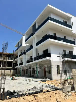 4bdrm Duplex in Lekki Phase 1 for sale