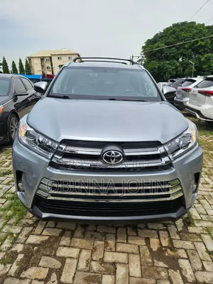 Toyota Highlander 2017 Silver