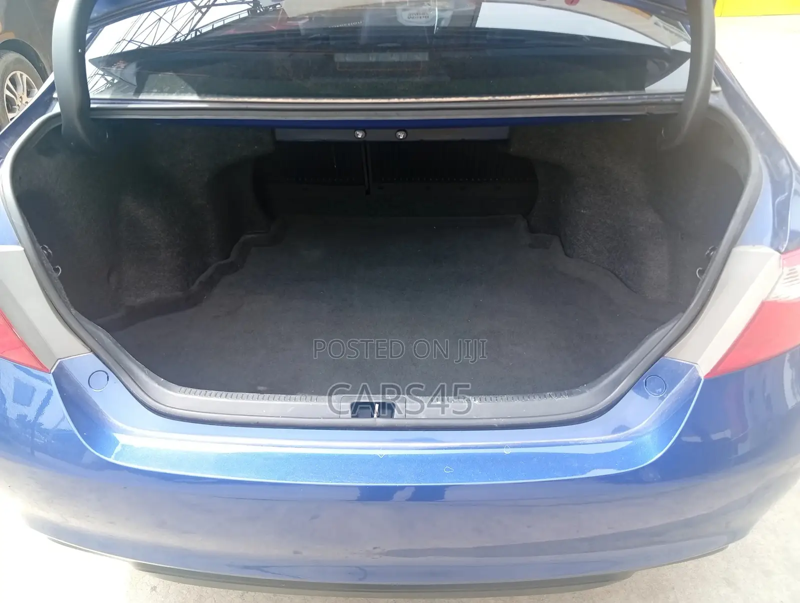 Toyota Camry 2016 Blue