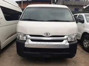 Toyota HiAce 2010 White