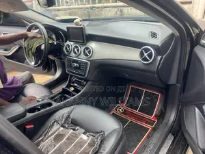 Mercedes-Benz GLA 250 2015 Black