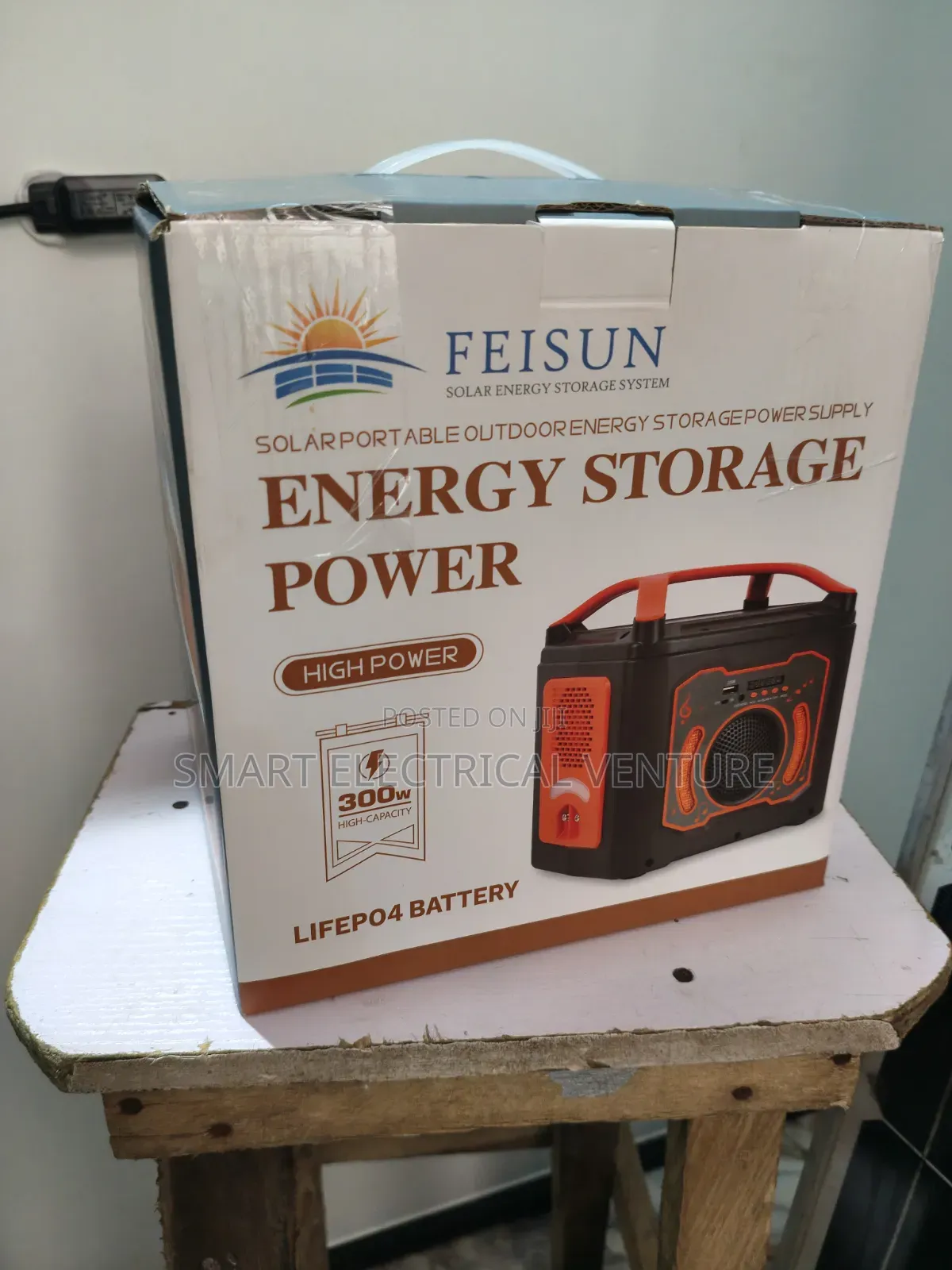 Feisun Fs-72-300w Solar Rechargeable Generator