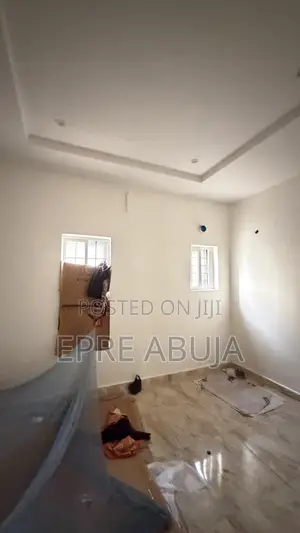 5bdrm Duplex in Kaura for rent