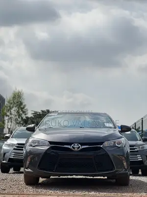 Toyota Camry SE 4dr Sedan (2.5L 4cyl 6A) 2016 Gray
