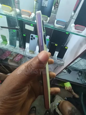 Infinix Smart 8 64 GB Gold