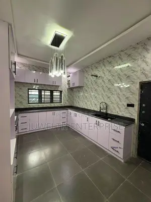 4bdrm Duplex in Lekki Expressway for rent
