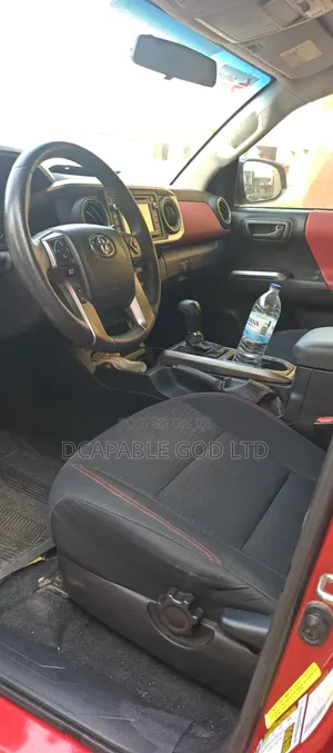 Toyota Tacoma 2017 Red