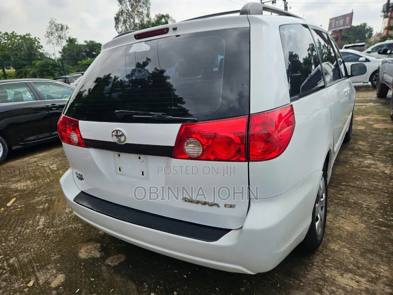 Toyota Sienna 2009 White