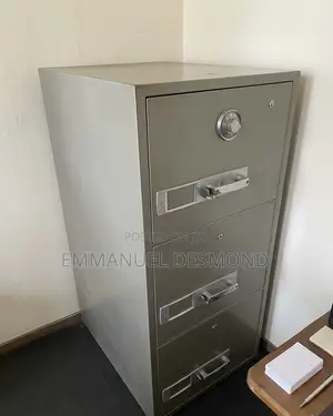Gubabi Fireproof Safe Barely Used