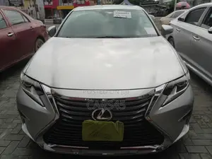 Lexus ES 2017 Silver