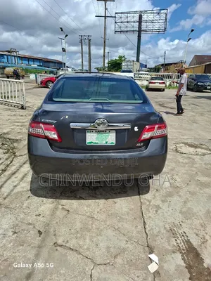 Toyota Camry 2010