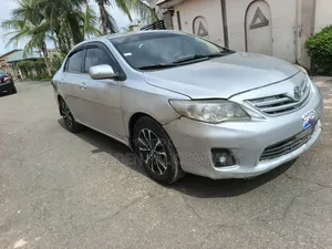Toyota Corolla 2013 Silver