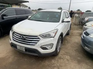 Hyundai Santa Fe 2015 White