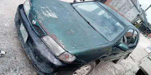 Nissan Primera 2004 Green