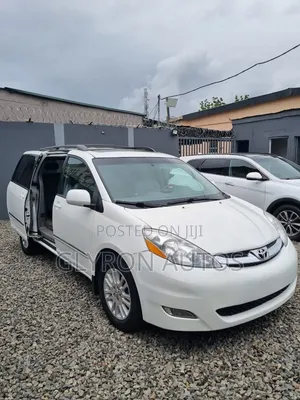 Toyota Sienna XLE Limited 4WD 2007 White