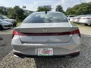 Hyundai Elantra Limited w/SULEV 2021 Gray